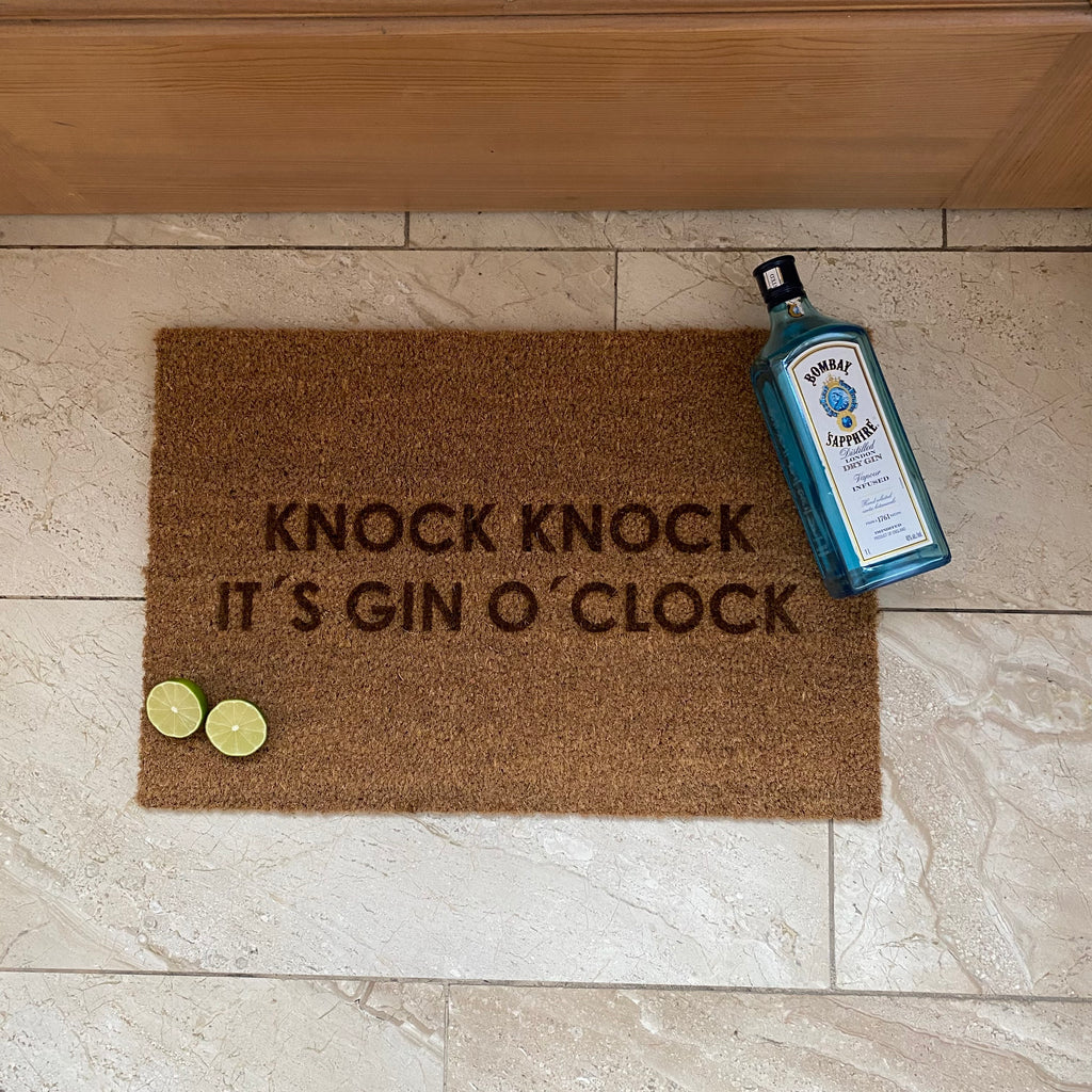 Fußmatte Kokos "KNOCK KNOCK IT´S GIN O CLOCK"